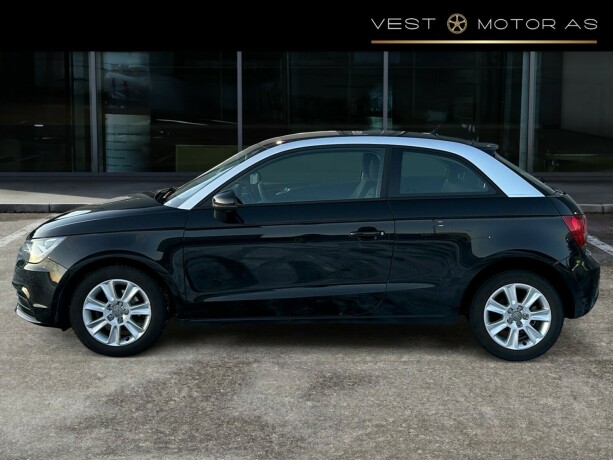 audi-a1-bensin-2011-big-3