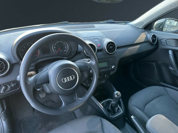 audi-a1-bensin-2011-big-9