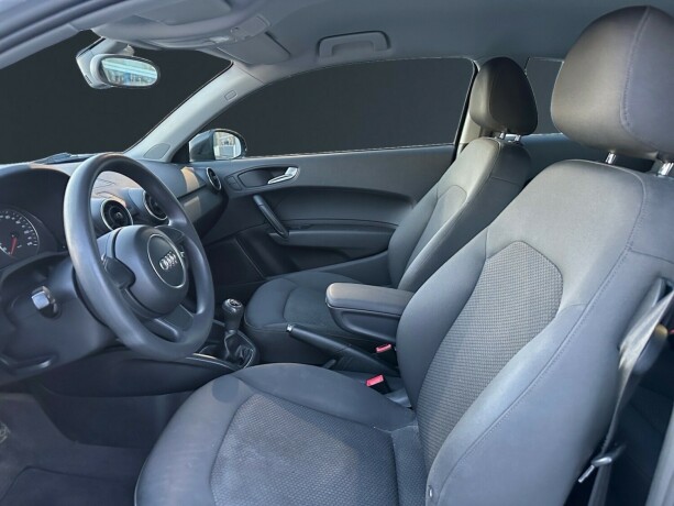 audi-a1-bensin-2011-big-8