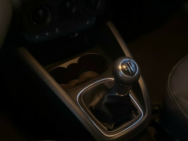 audi-a1-bensin-2011-big-15