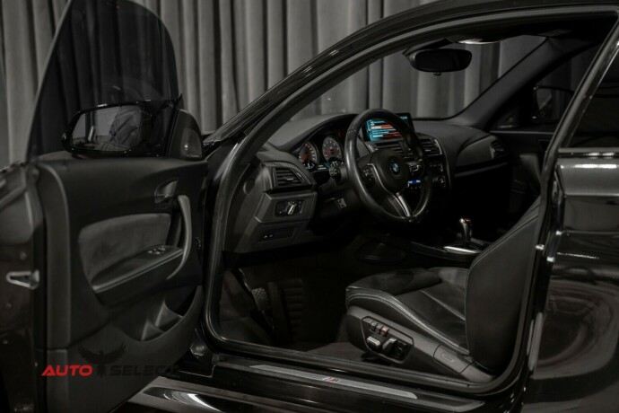 bmw-m2-bensin-2017-big-24