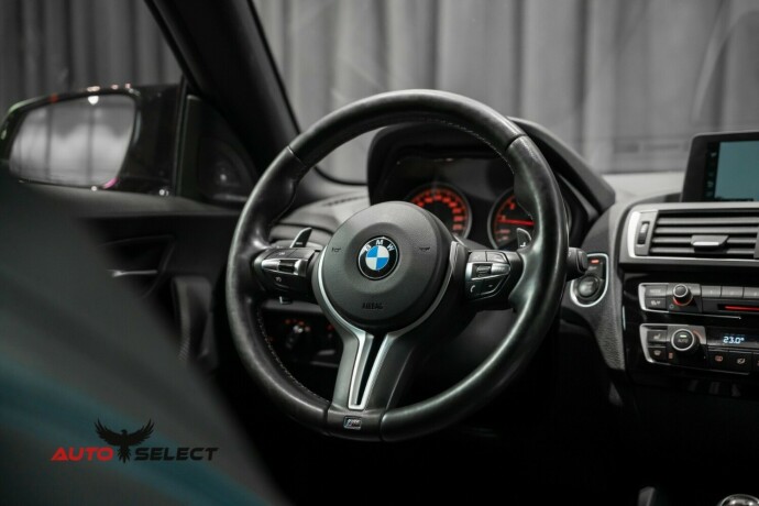 bmw-m2-bensin-2017-big-30