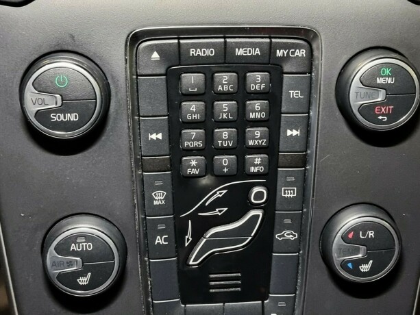 volvo-v40-diesel-2013-big-17