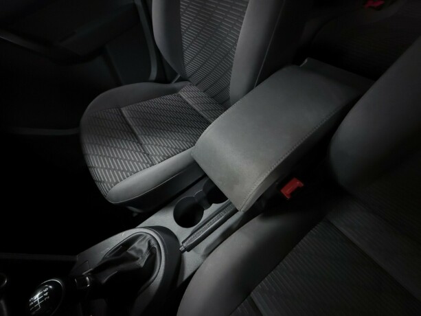 volkswagen-caddy-maxi-diesel-2013-big-15