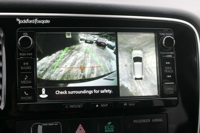 mitsubishi-outlander-elektrisitetbensin-2016-big-15