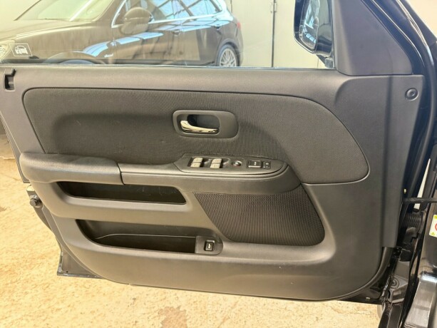 honda-cr-v-bensin-2006-big-29