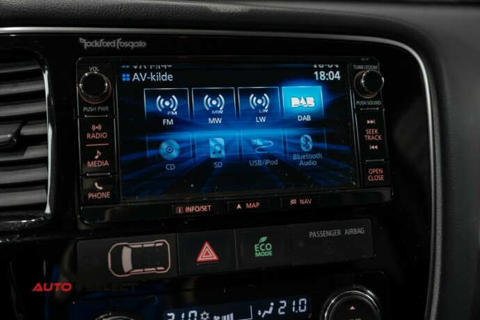 mitsubishi-outlander-elektrisitetbensin-2017-big-41