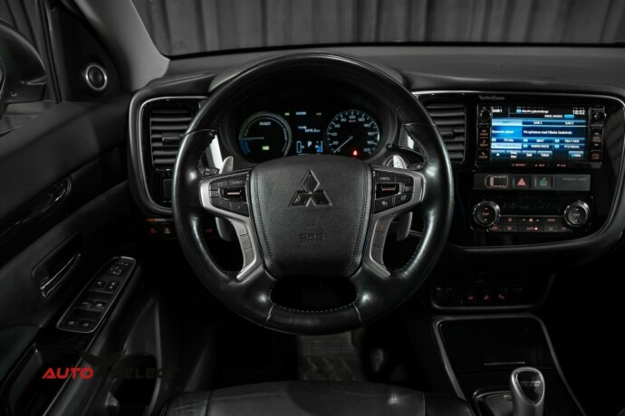 mitsubishi-outlander-elektrisitetbensin-2017-big-26