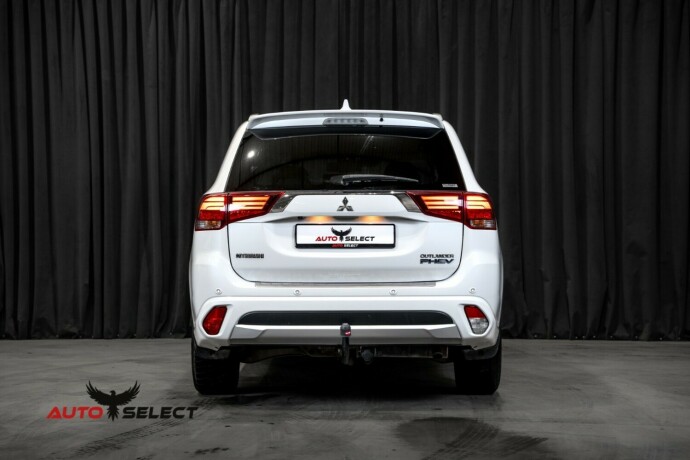mitsubishi-outlander-elektrisitetbensin-2017-big-8