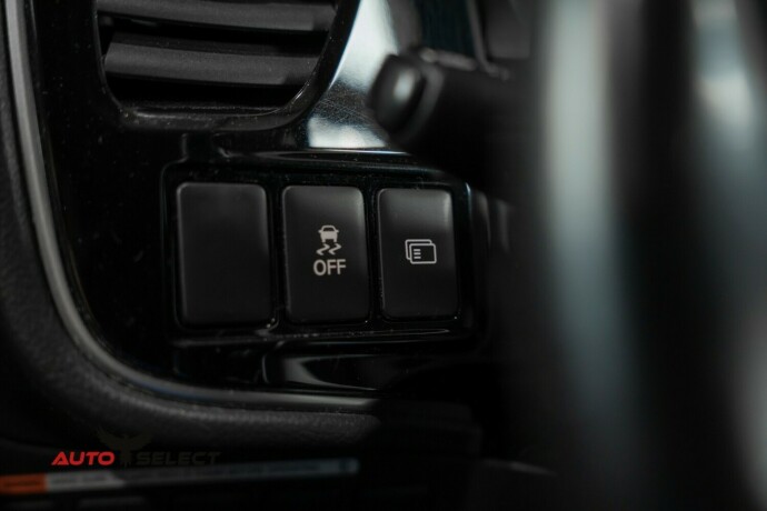 mitsubishi-outlander-elektrisitetbensin-2017-big-28