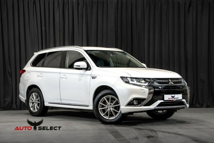 mitsubishi-outlander-elektrisitetbensin-2017-big-0