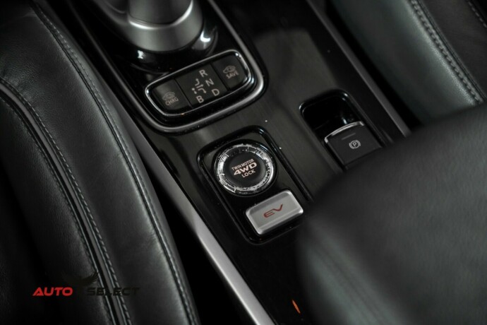 mitsubishi-outlander-elektrisitetbensin-2017-big-38