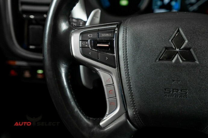 mitsubishi-outlander-elektrisitetbensin-2017-big-30