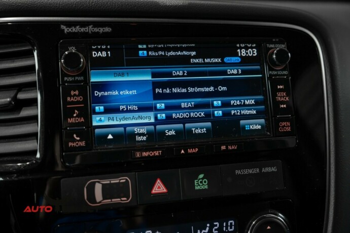 mitsubishi-outlander-elektrisitetbensin-2017-big-40