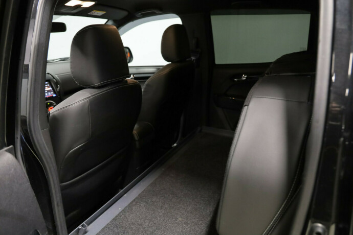 isuzu-d-max-diesel-2019-big-10