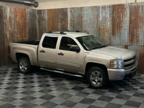 chevrolet-silverado-elektrisitetbensin-2009-big-3