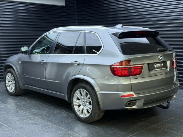 bmw-x5-diesel-2012-big-1