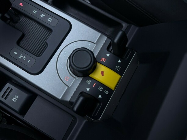 land-rover-discovery-diesel-2009-big-22