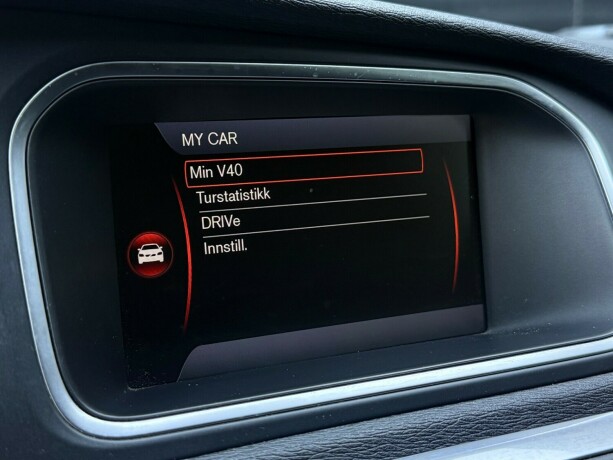 volvo-v40-diesel-2013-big-22