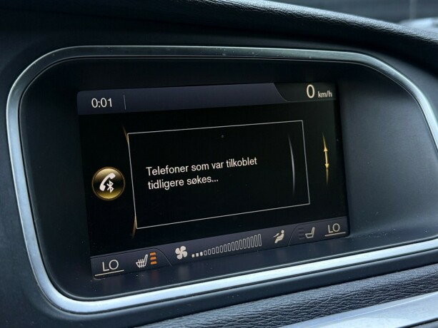 volvo-v40-diesel-2013-big-21