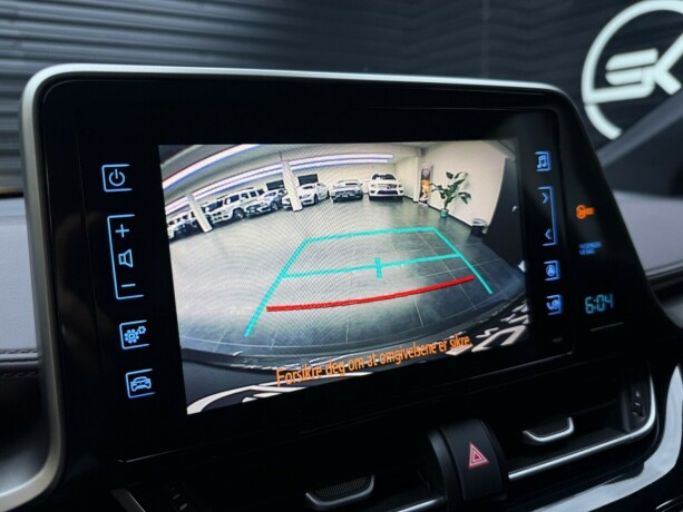 toyota-c-hr-elektrisitetbensin-2017-big-20