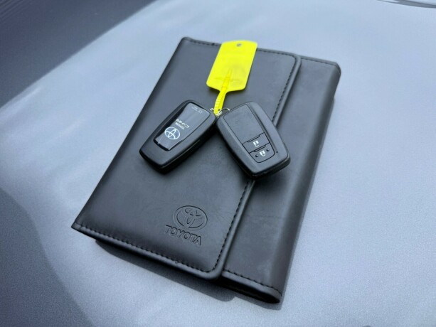 toyota-c-hr-elektrisitetbensin-2017-big-35