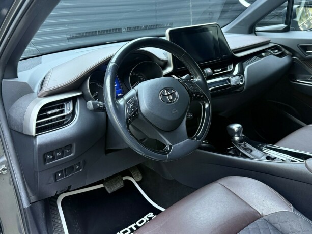 toyota-c-hr-elektrisitetbensin-2017-big-11