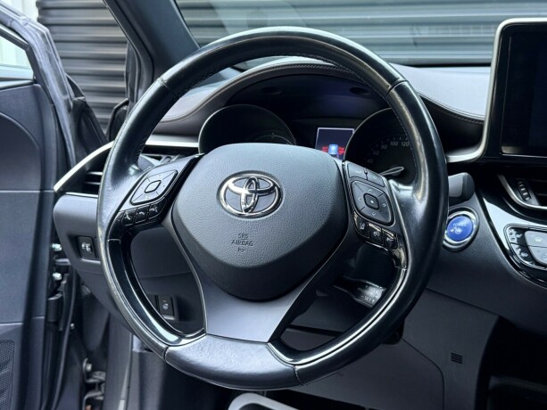 toyota-c-hr-elektrisitetbensin-2017-big-13
