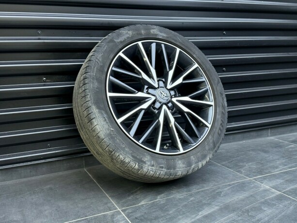 toyota-c-hr-elektrisitetbensin-2017-big-34