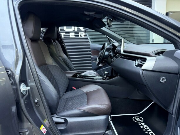 toyota-c-hr-elektrisitetbensin-2017-big-29