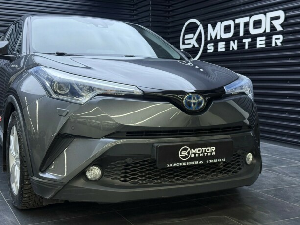 toyota-c-hr-elektrisitetbensin-2017-big-3