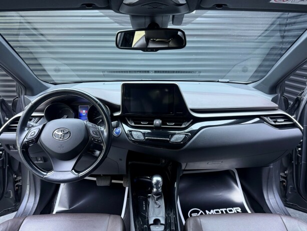 toyota-c-hr-elektrisitetbensin-2017-big-10