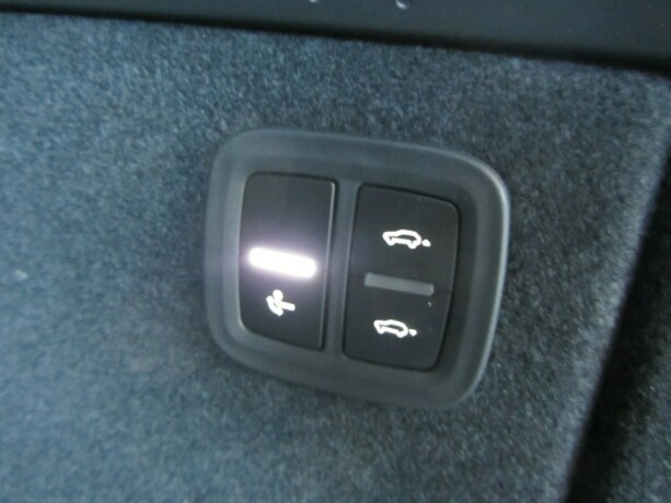 porsche-macan-elektrisitet-2025-big-35