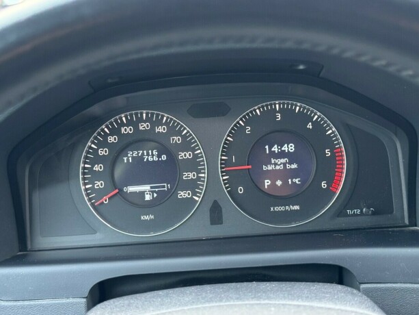 volvo-v70-diesel-2008-big-14