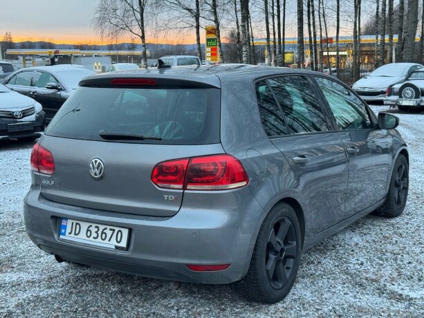 volkswagen-golf-diesel-2012-big-6