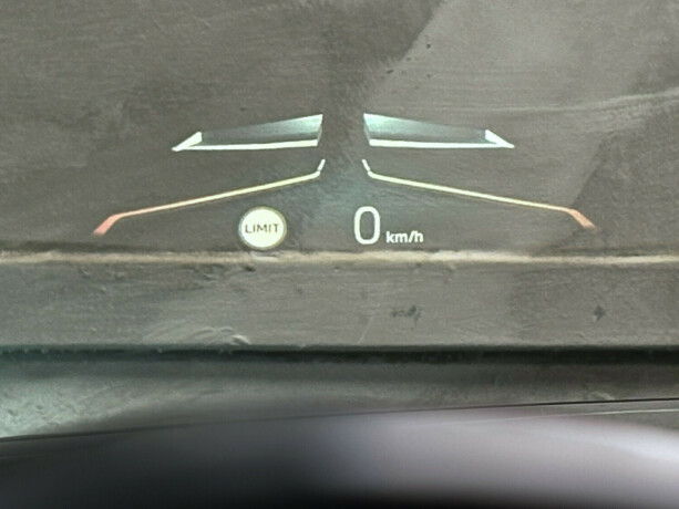 bmw-i4-m50-elektrisitet-2023-big-19