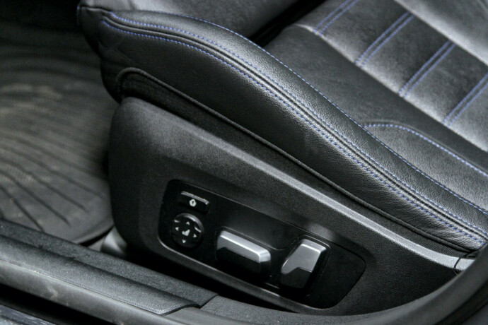 bmw-i4-m50-elektrisitet-2023-big-24