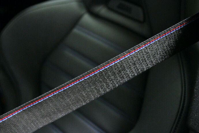 bmw-i4-m50-elektrisitet-2023-big-22