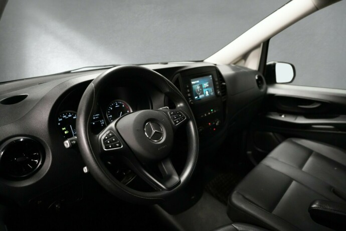 mercedes-benz-vito-diesel-2022-big-10