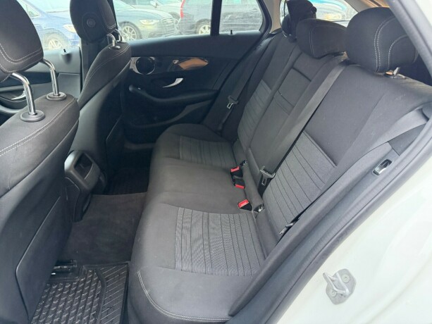 mercedes-benz-c-klasse-elektrisitetbensin-2016-big-15