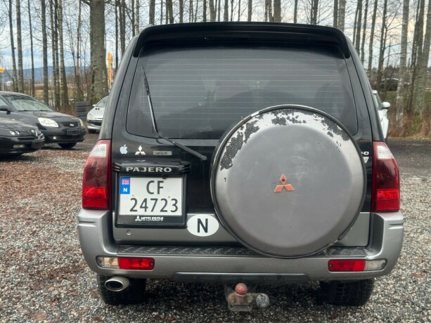 mitsubishi-pajero-diesel-2004-big-5