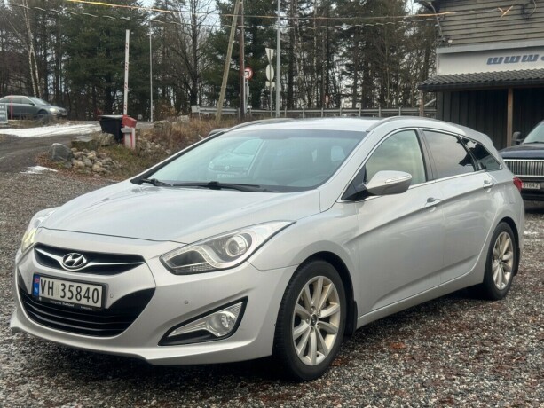 hyundai-i40-diesel-2011-big-2