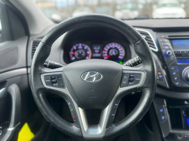 hyundai-i40-diesel-2011-big-12