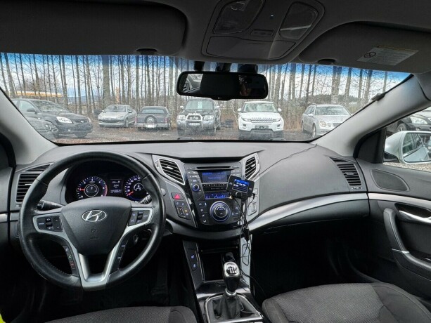 hyundai-i40-diesel-2011-big-11