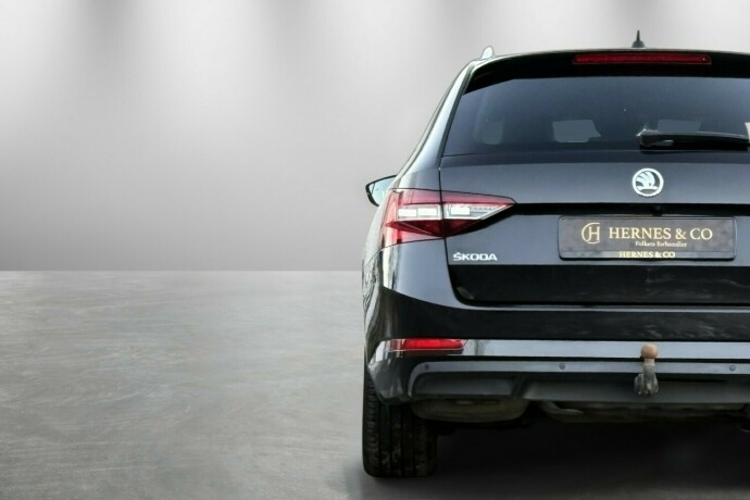 skoda-superb-diesel-2019-big-5