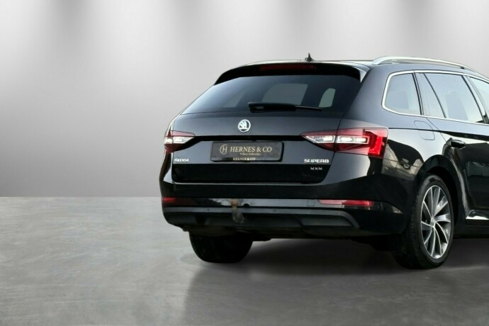 skoda-superb-diesel-2019-big-9