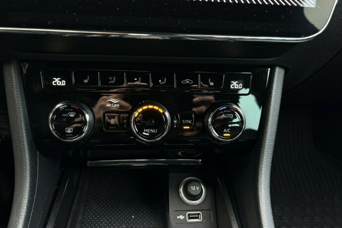 skoda-superb-diesel-2019-big-33