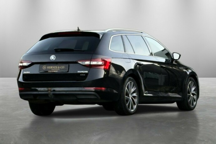 skoda-superb-diesel-2019-big-8