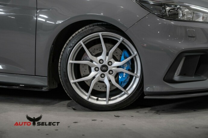 ford-focus-bensin-2016-big-2