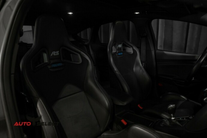 ford-focus-bensin-2016-big-21